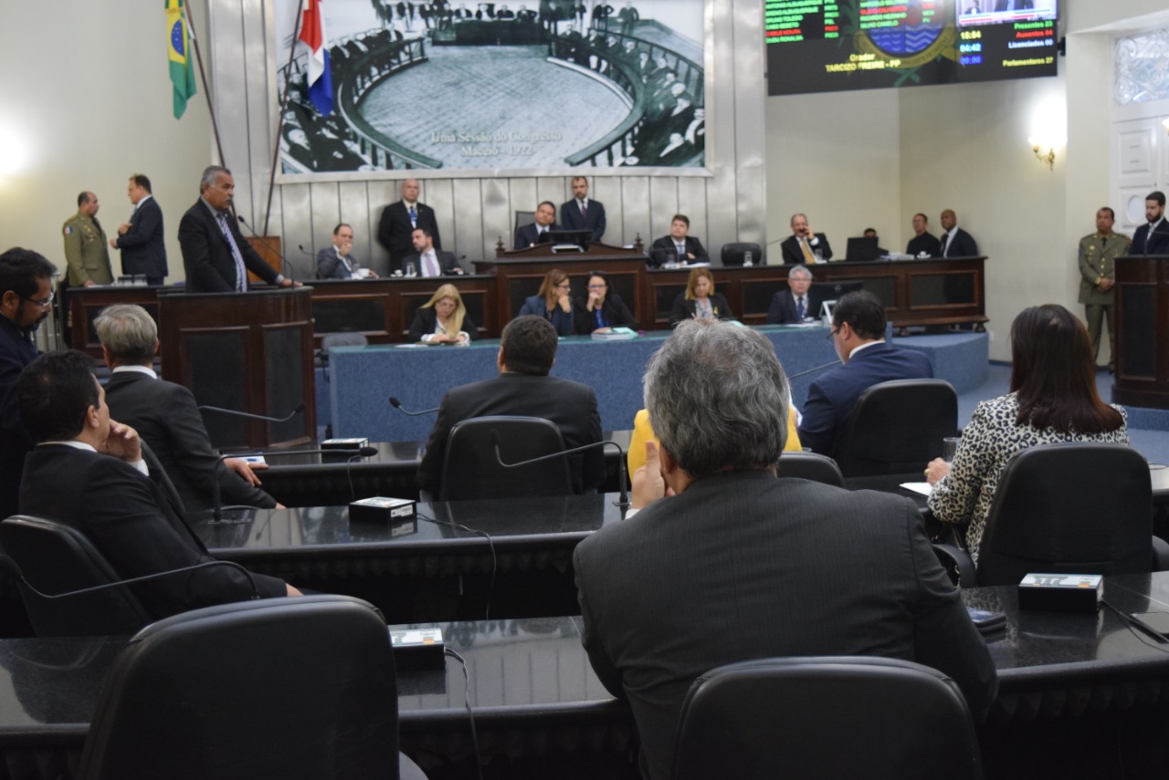 Operação Casmurros: Investigação sobre desvio de recursos do transporte escolar é tema de debate