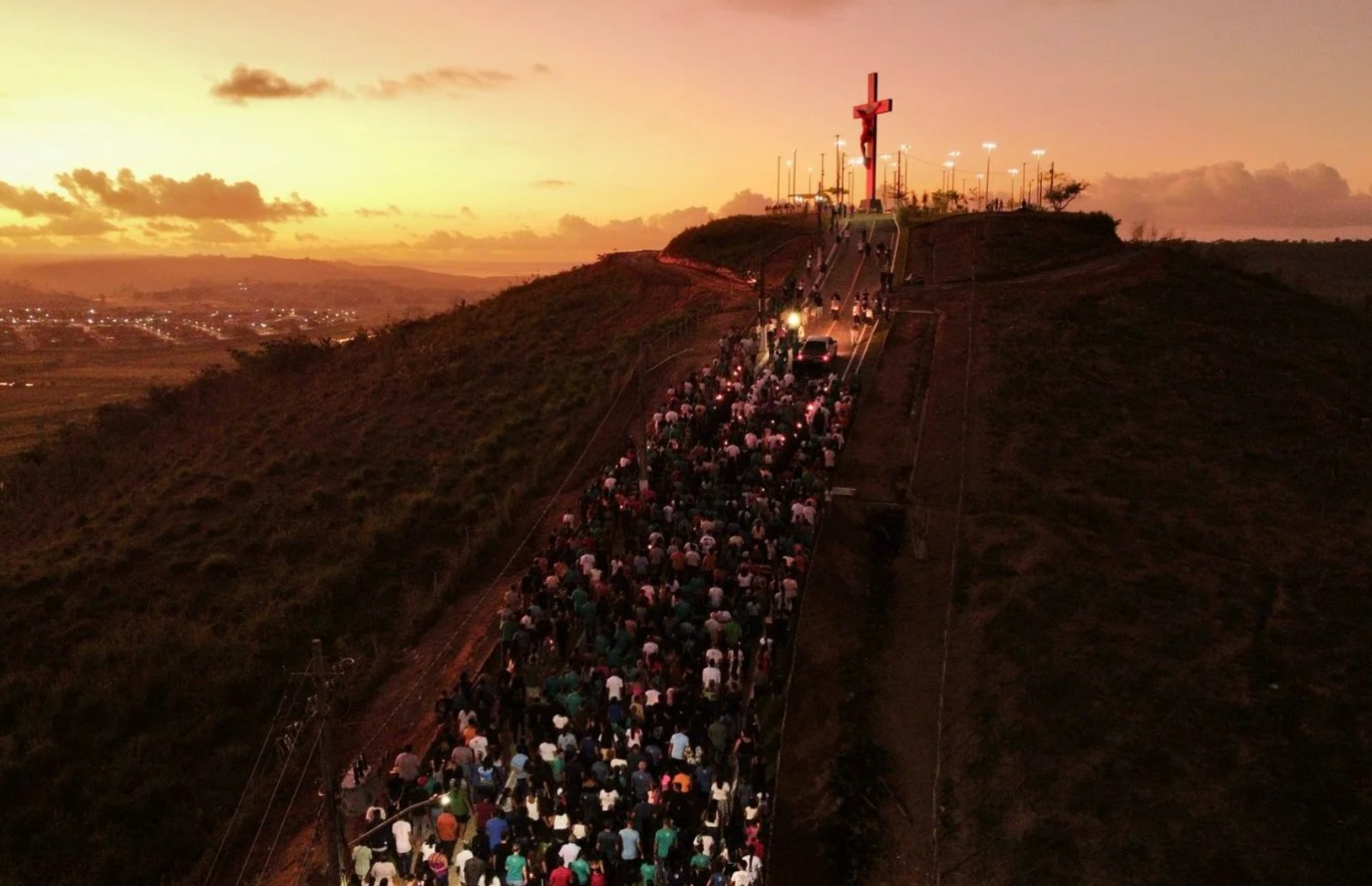Aprovado projeto que reconhece a Procissão do Alto do Cruzeiro como Patrimônio Cultural