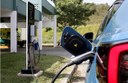 Aprovado projeto que isenta de IPVA carros elétricos e híbridos