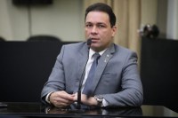 Aprovado em 1º turno projeto que regulamenta o uso do peeling de fenol