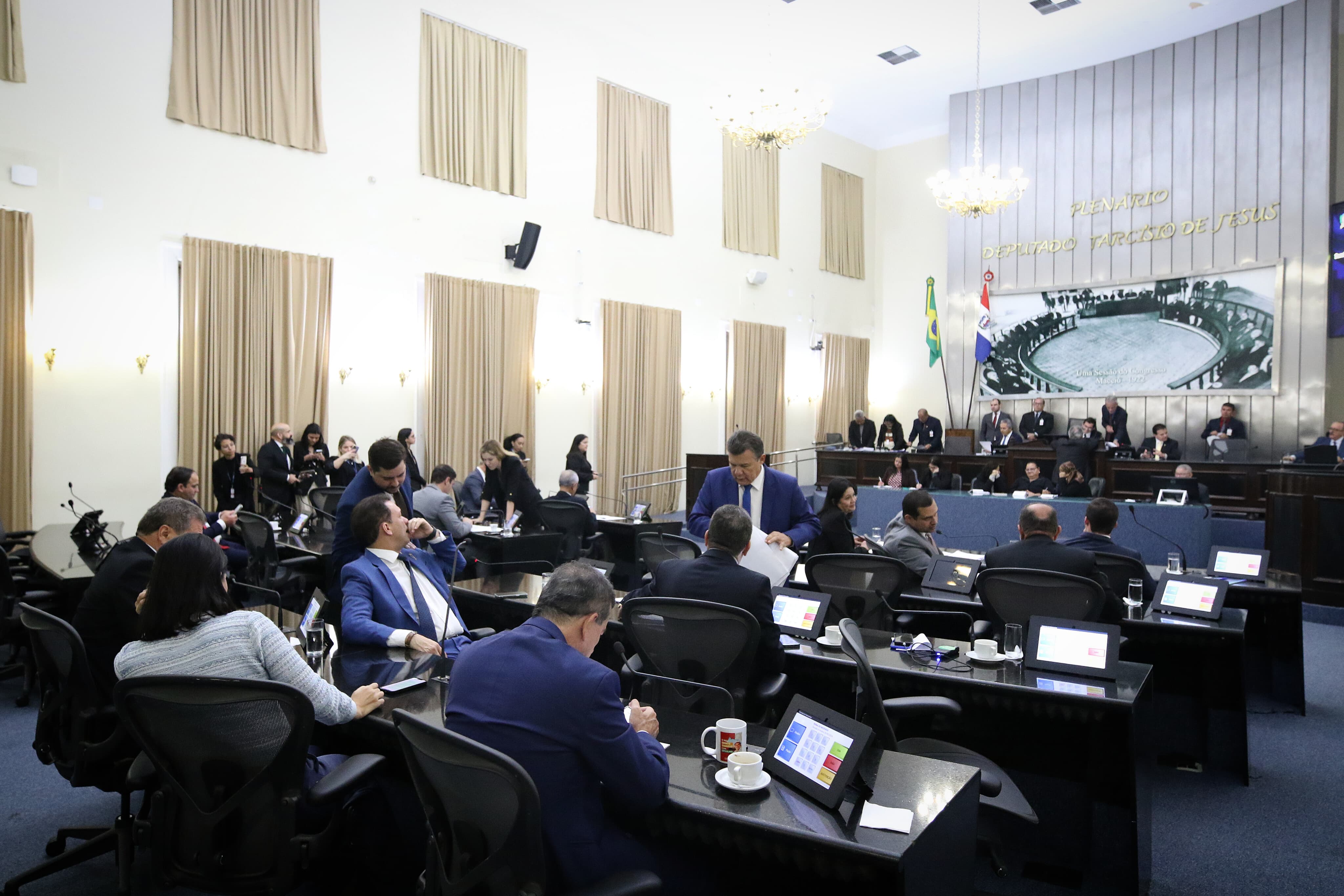 Discutido em 2º turno projeto que institui o novo Regime Fiscal de Alagoas