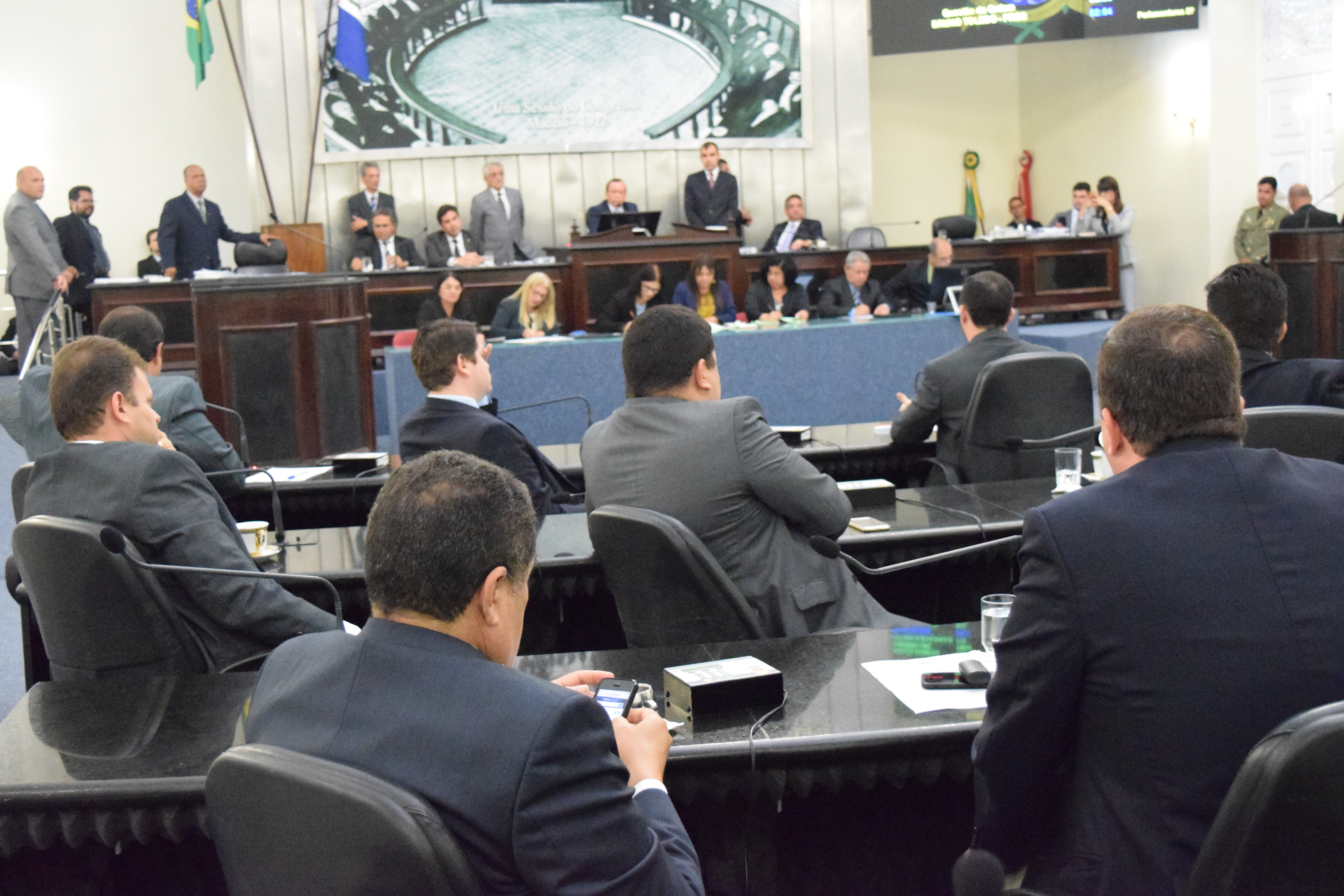 Pareceres sobre a PEC do Orçamento Impositivo geram debate em plenário