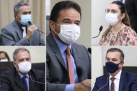 Parlamentares saúdam e destacam trabalho realizado pelos servidores públicos