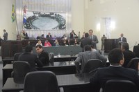 Parlamento aprova Lei de Diretrizes Orçamentárias para 2016