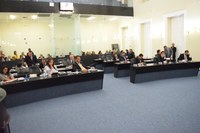 Parlamento debate forma de votação de vetos governamentais