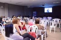 Parlamento realiza simpósio de debate de políticas públicas para a primeira infância 