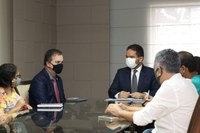 Parlamento recebe demandas dos trabalhadores da Educação