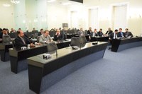 Pedido de licença de Galba Novaes gera debate em plenário