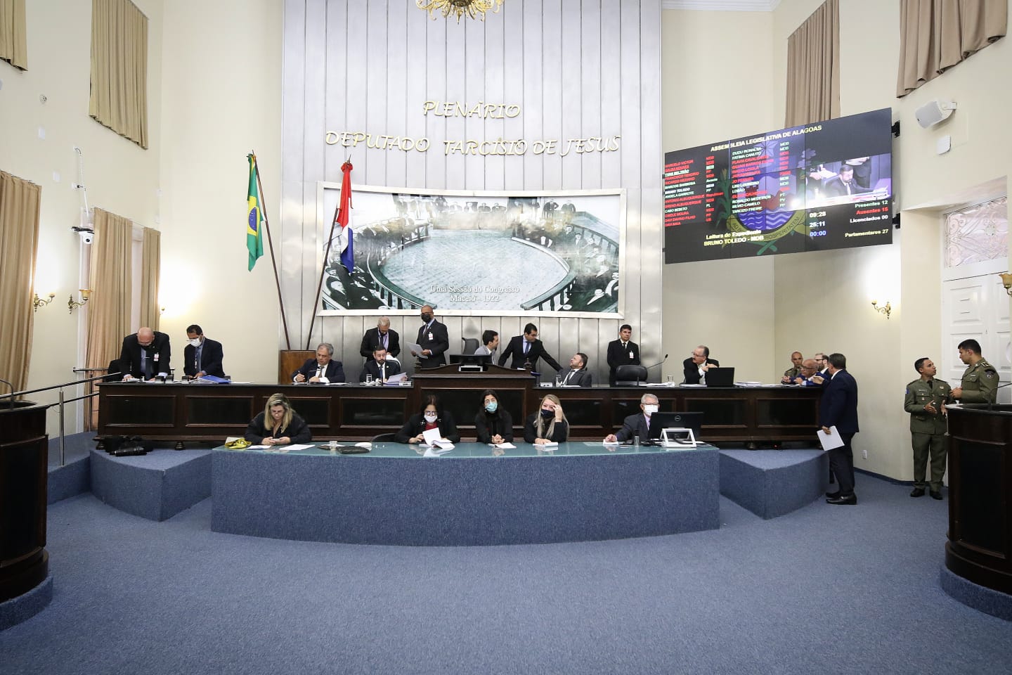 Plenário analisa e mantém 3 vetos governamentais