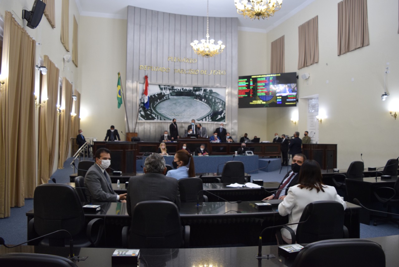 Plenário aprova PLDO 2021 e Legislativo inicia recesso