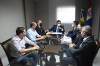 Presidente e deputados recebem comitiva de representantes do Incra