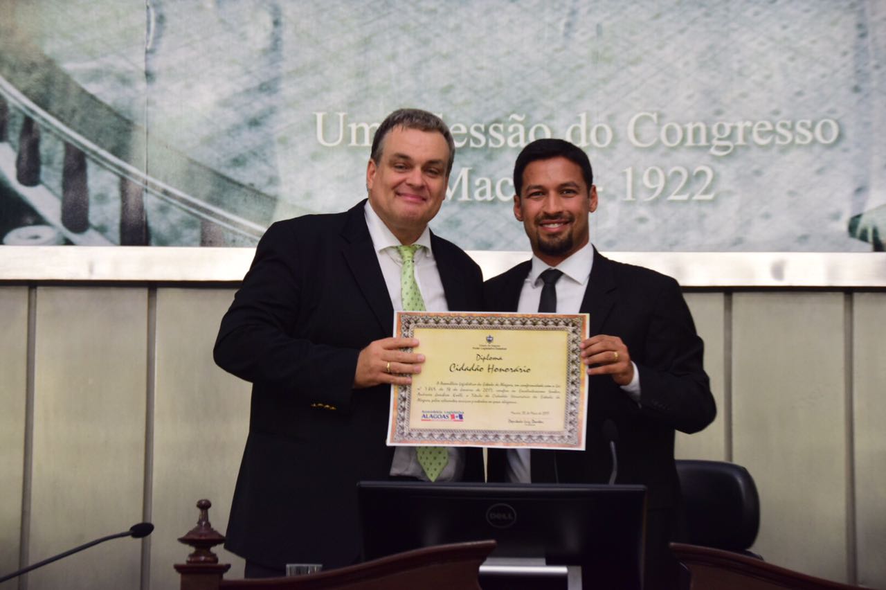 Professor Andreas Krell recebe título de cidadão alagoano