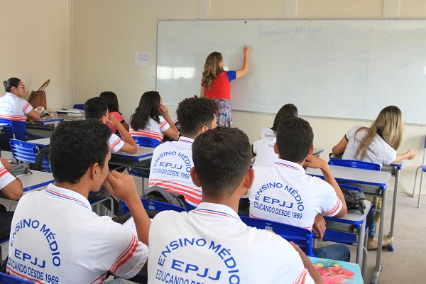 Programa de intercâmbio internacional para alunos da rede pública é aprovado