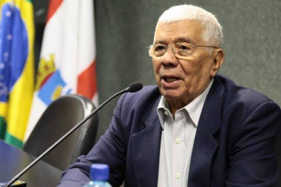 Projeto cria Comenda Audálio Dantas