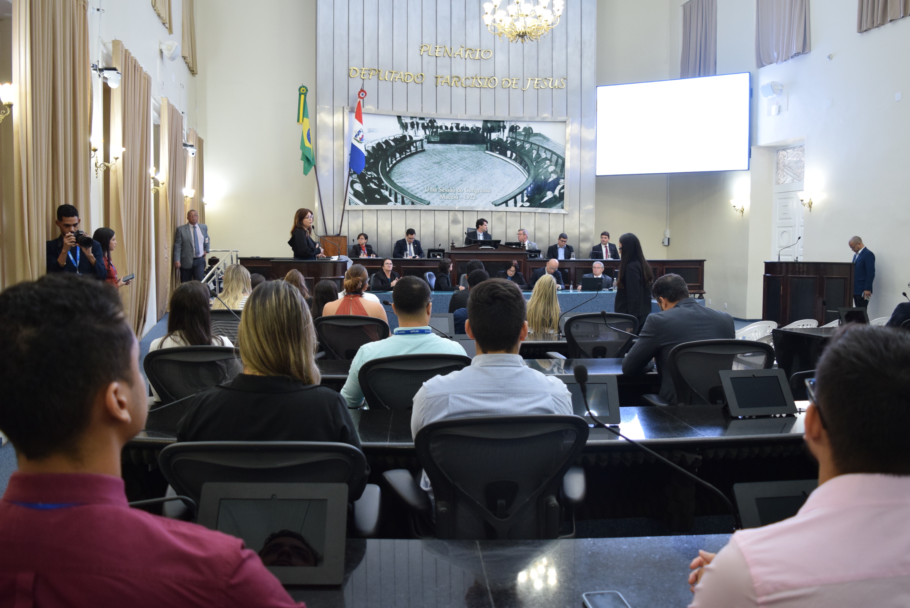 Projeto de Lei de Diretrizes Orçamentárias é apresentado em audiência pública