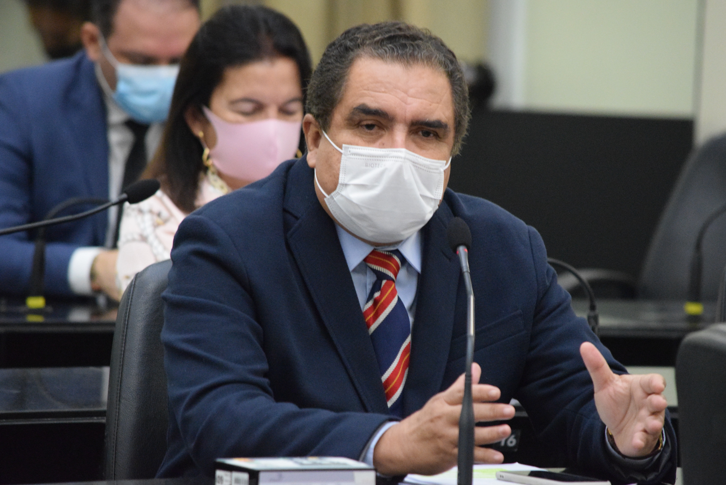 Projeto de lei estabelece diretrizes para distribuição de vacinas contra a Covid-19