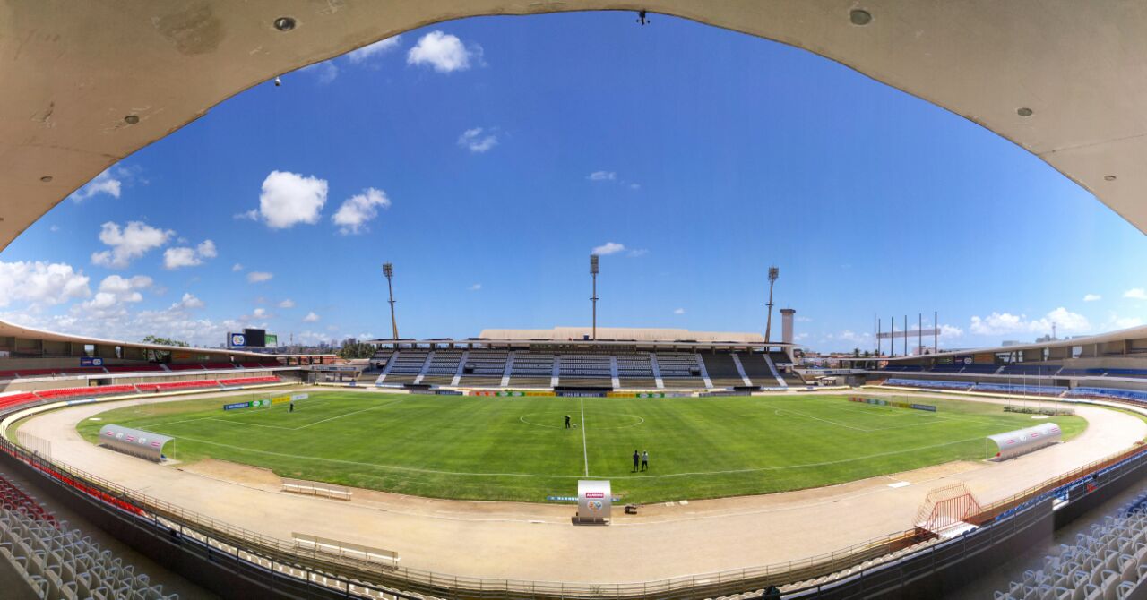 Projeto que altera o nome do estádio Rei Pelé é discutido em plenário