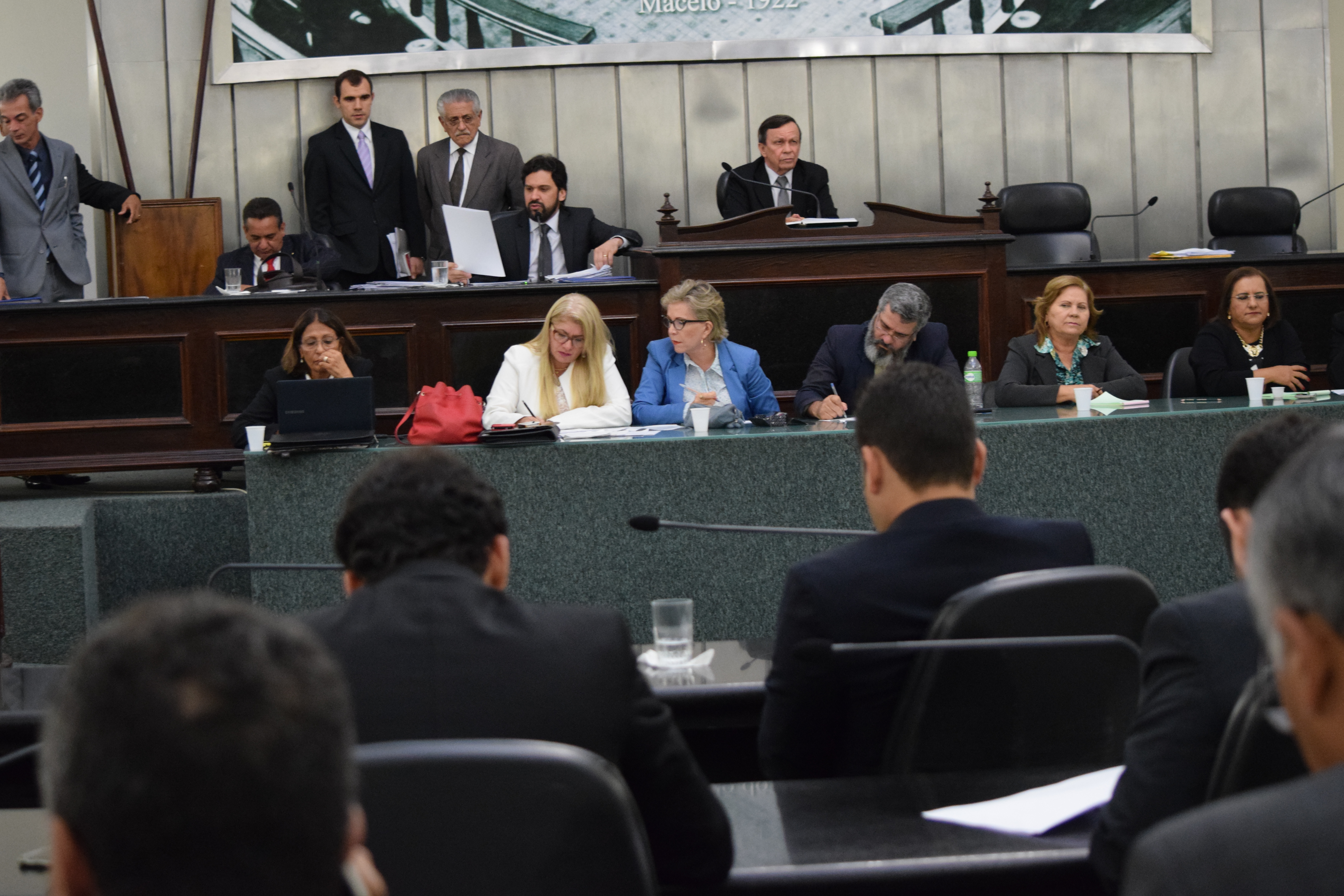 Projetos do pacote de ajuste fiscal do Governo são lidos em plenário