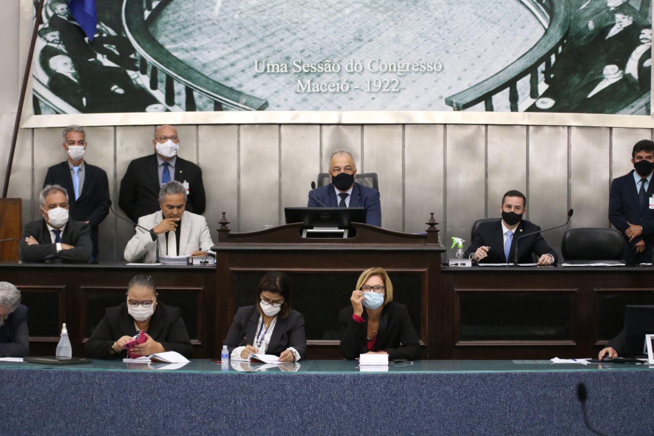 Projetos que beneficiam servidor público já tramitam na Casa; Parlamento tem sessão marcada para segunda-feira