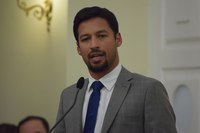 Pronunciamento de Rodrigo Cunha gera debate sobre assistência às mulheres vítimas de violência