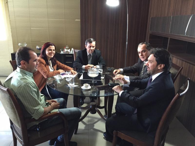 Proposta de criação de Comissão da Mulher é apresentada à Mesa Diretora