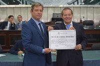 Assembleia homenageia Rafael Tenório com o título de Cidadão Honorário de Alagoas