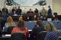 Plenário aprova, em 1º turno, modificação da idade de militares para ingresso na reserva