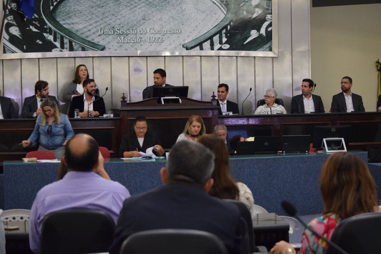 Regulamentação da modalidade de Educação à Distância é debatida em audiência pública