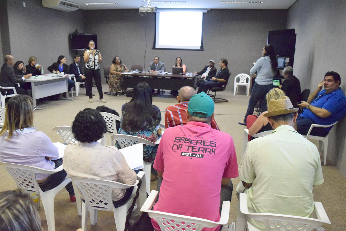 Reunião temática debate as relações étnicos raciais e a educação no campo