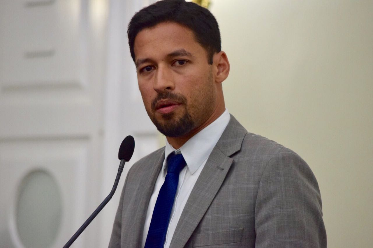 Rodrigo Cunha relata reunião com Comissão Externa da Câmara Federal 