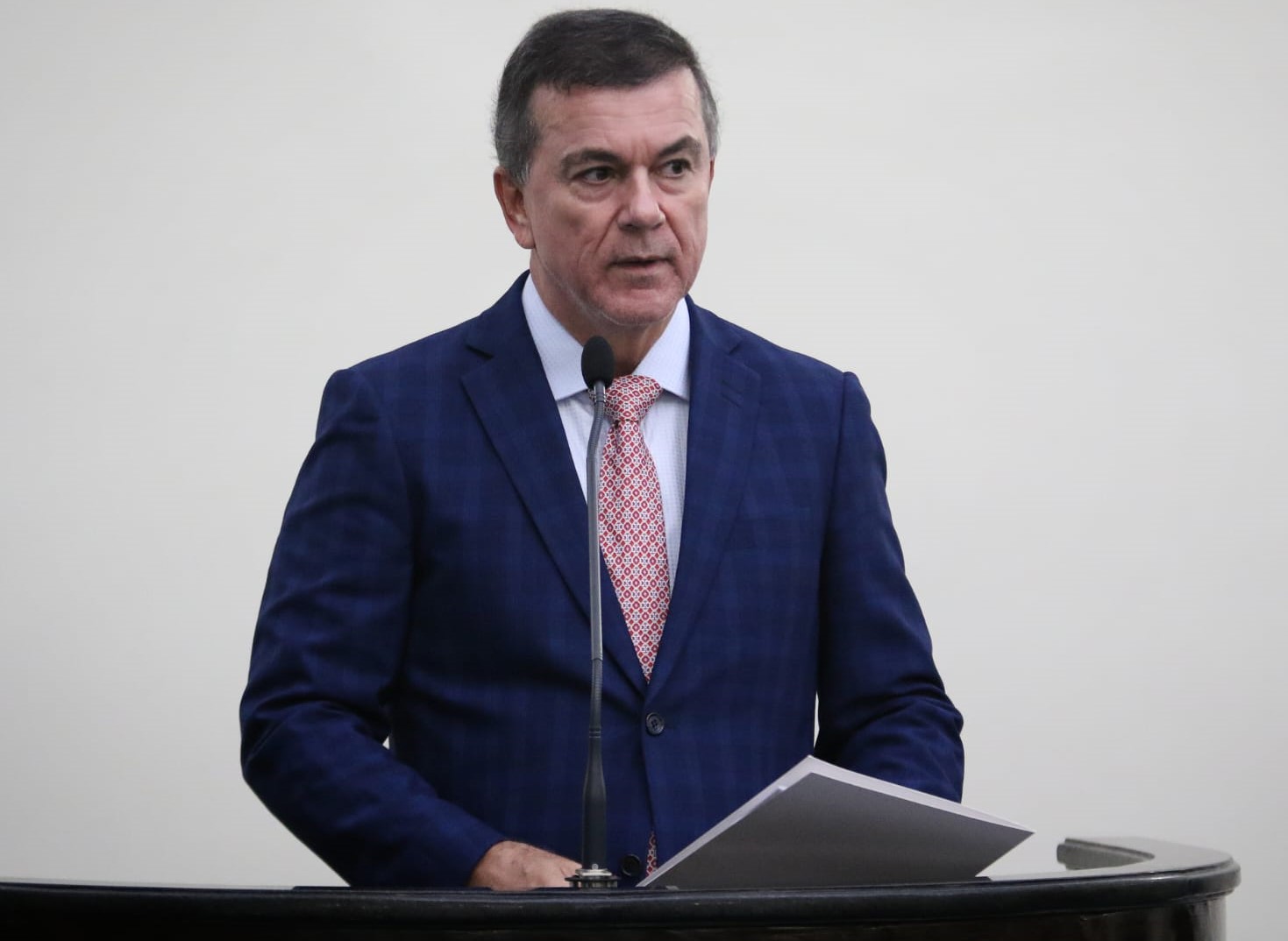 Ronaldo Medeiros apresenta relatório de sua viagem à China