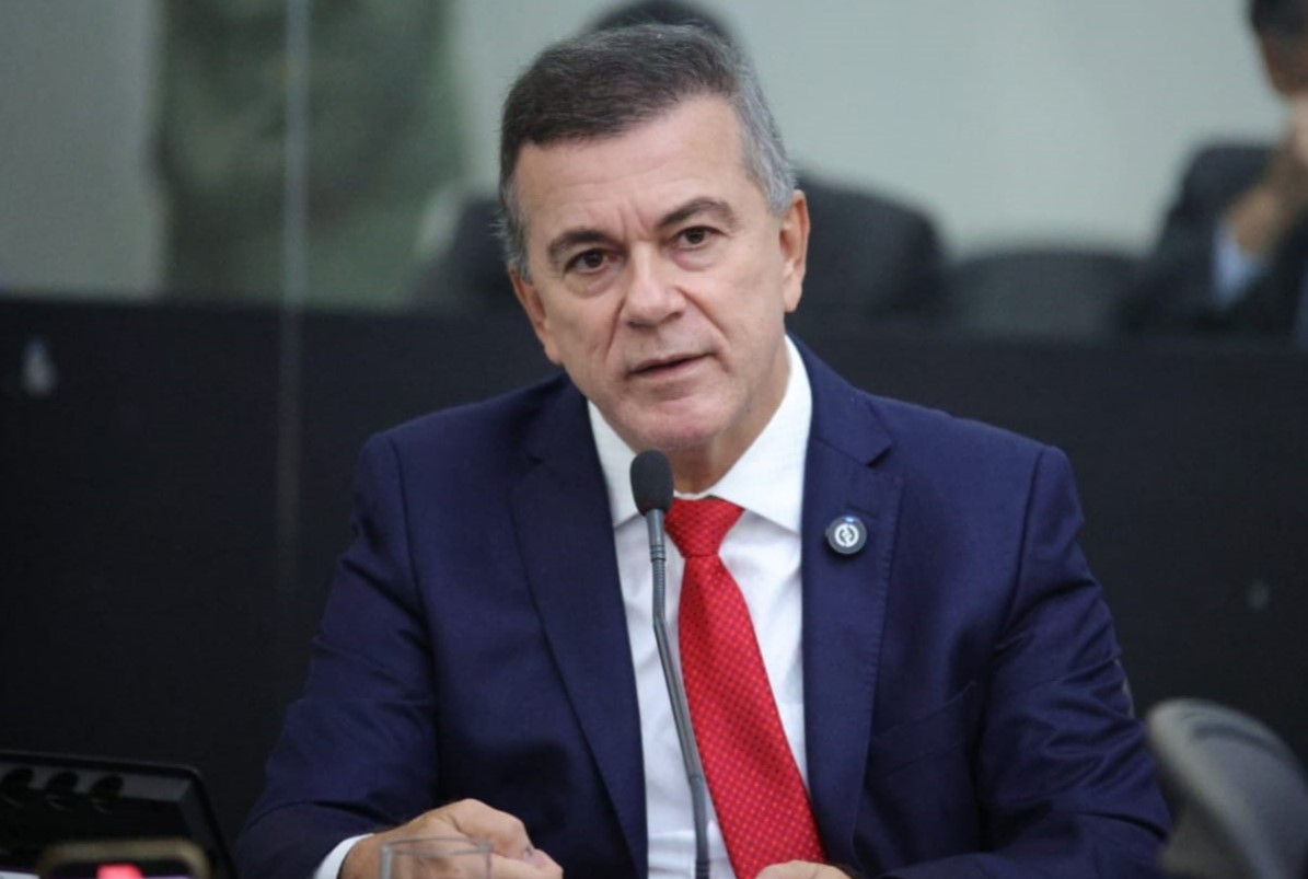 Ronaldo Medeiros destaca passagem do Dia do Assistente Social