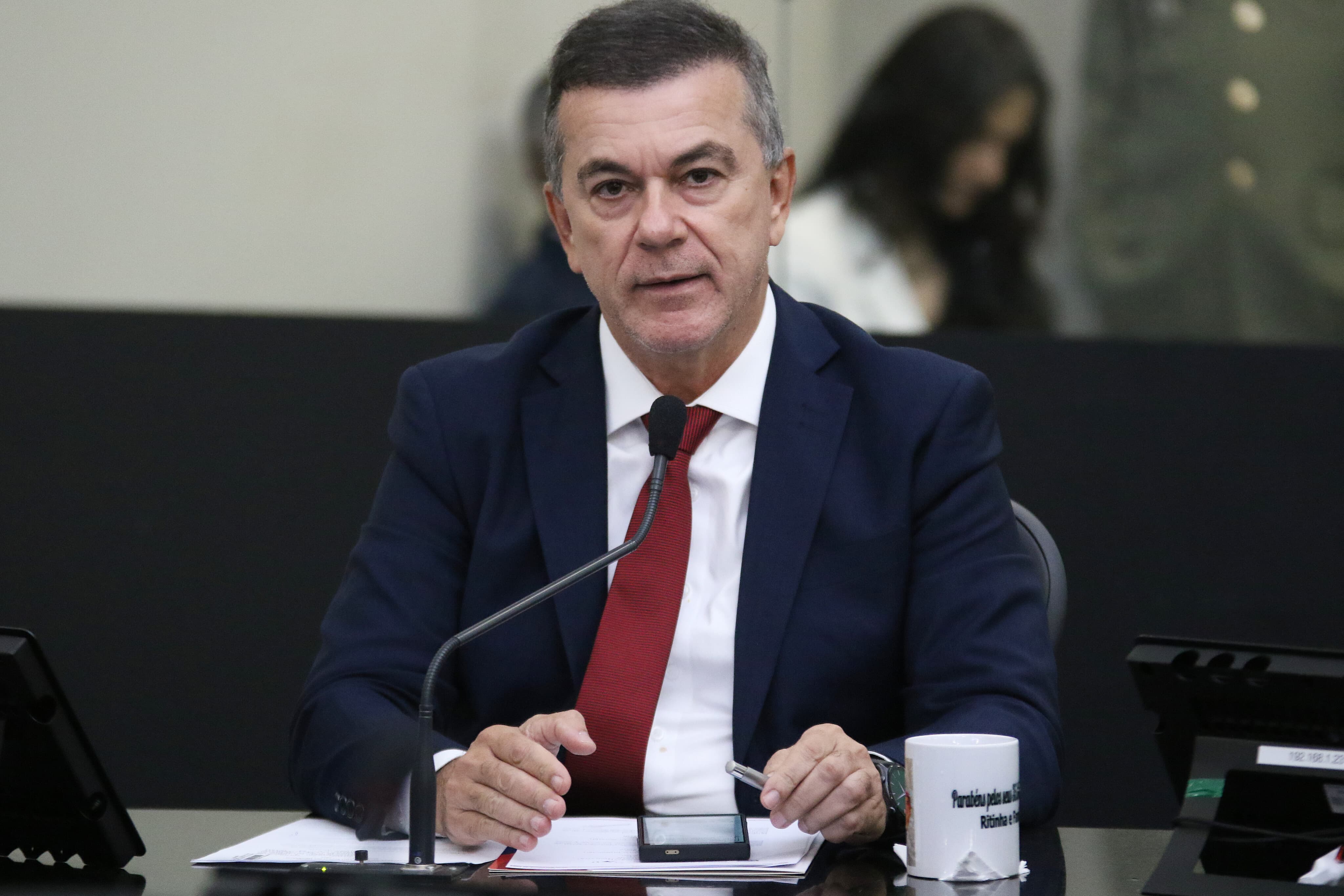 Ronaldo Medeiros parabeniza Governo Federal pela isenção no IR para quem ganha até 5 mil