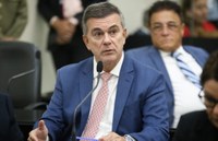 Ronaldo Medeiros quer implantação de fardamento especial para agentes que patrulham a orla