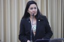 Rose Davino rende homenagens a professores e médicos