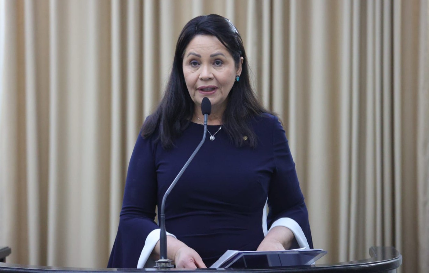 Rose Davino recebe homenagem por atuação em defesa da saúde cardiovascular da mulher