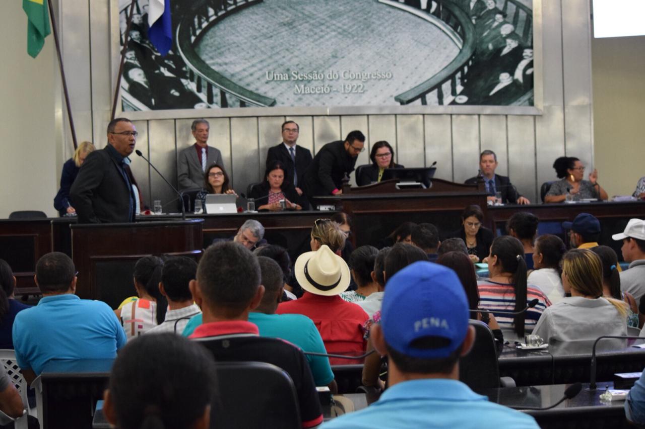 Sessão especial debate impacto da MP 871 na vida do trabalhador