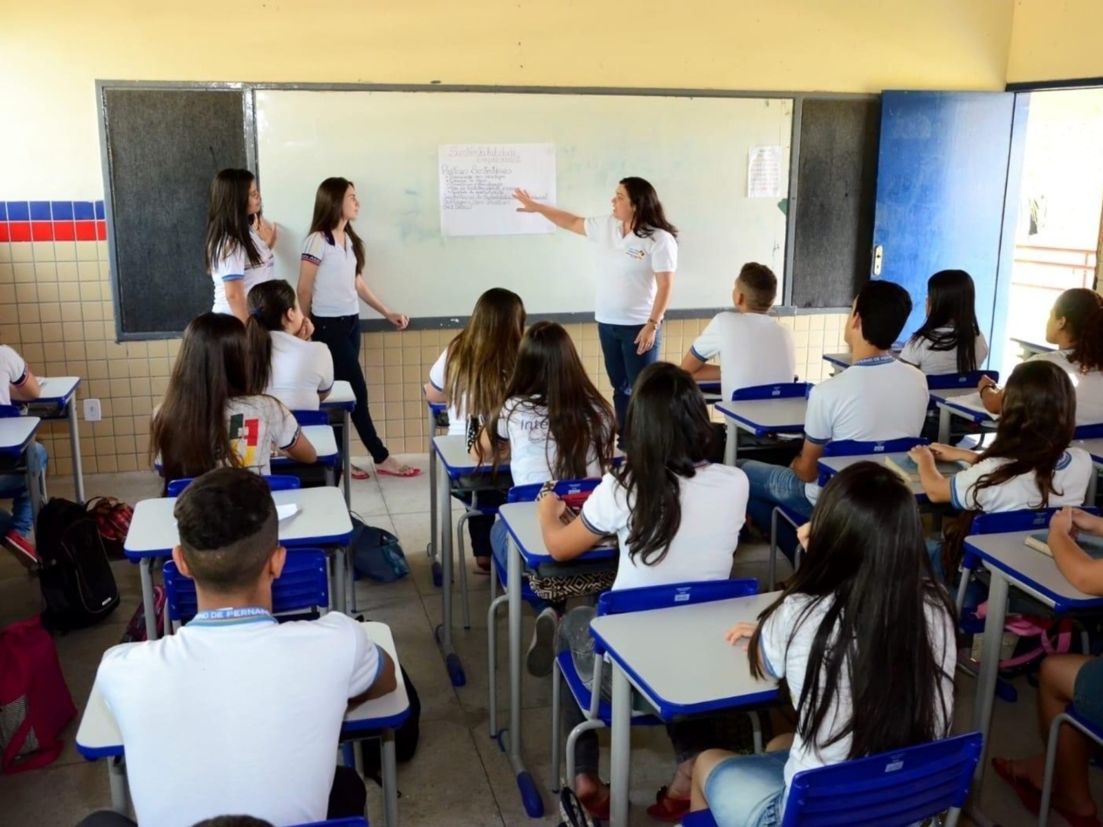 Sessão especial irá debater impactos do Novo Ensino Médio