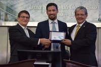 Sessão solene homenageia corretores de imóveis