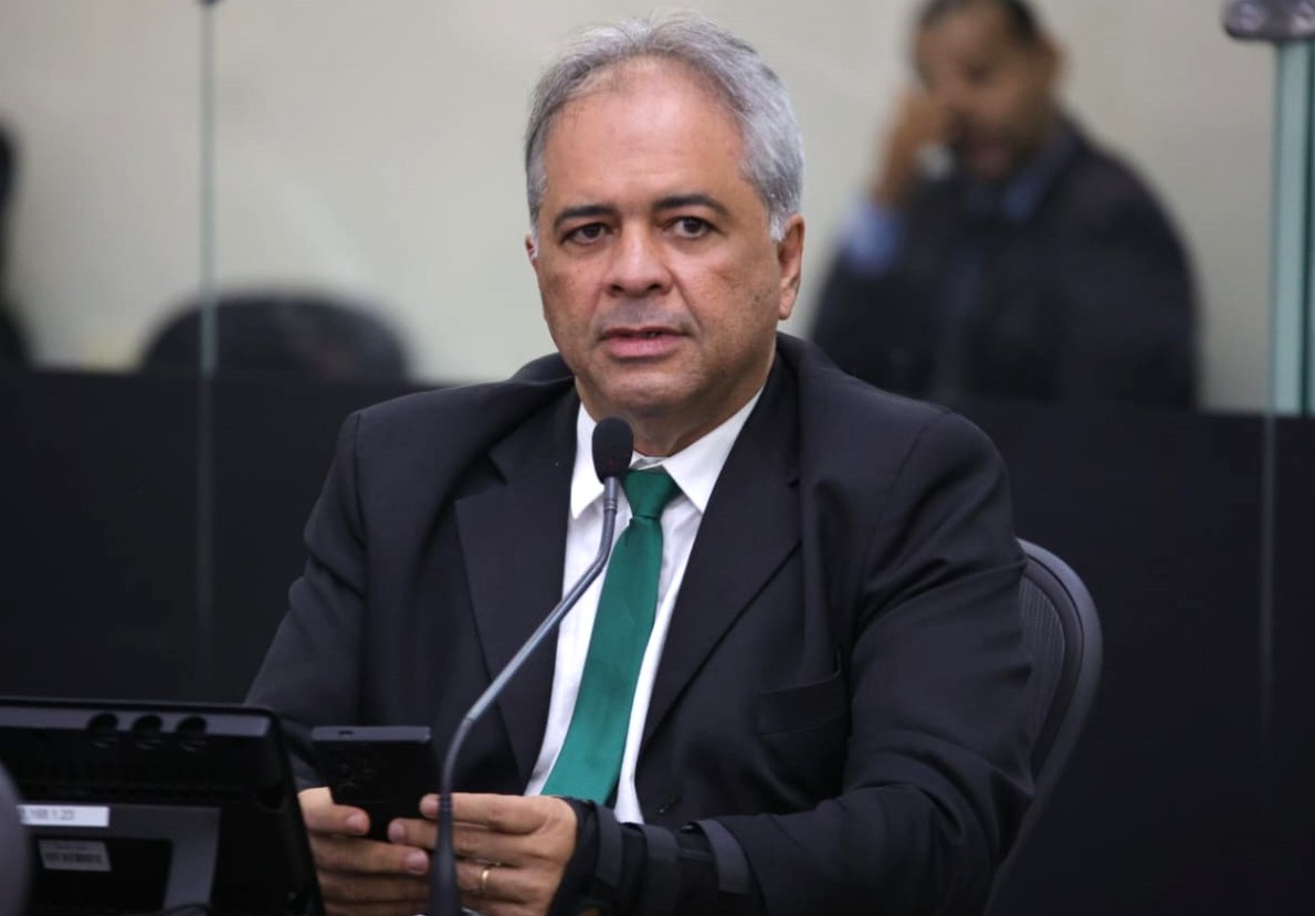 Silvio Camelo destaca lançamento do documentário que celebra trajetória do historiador Douglas Apratto