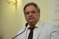 Sílvio Camelo solicita inclusão de profissionais especializados em parto humanizado no processo seletivo para o Hospital da Mulher