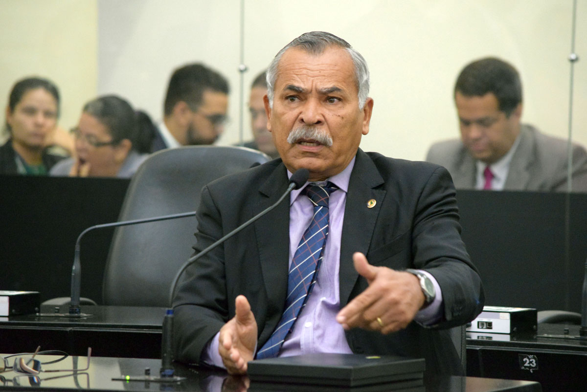 Tarcizo Freire destaca novo horário de funcionamento da Casa