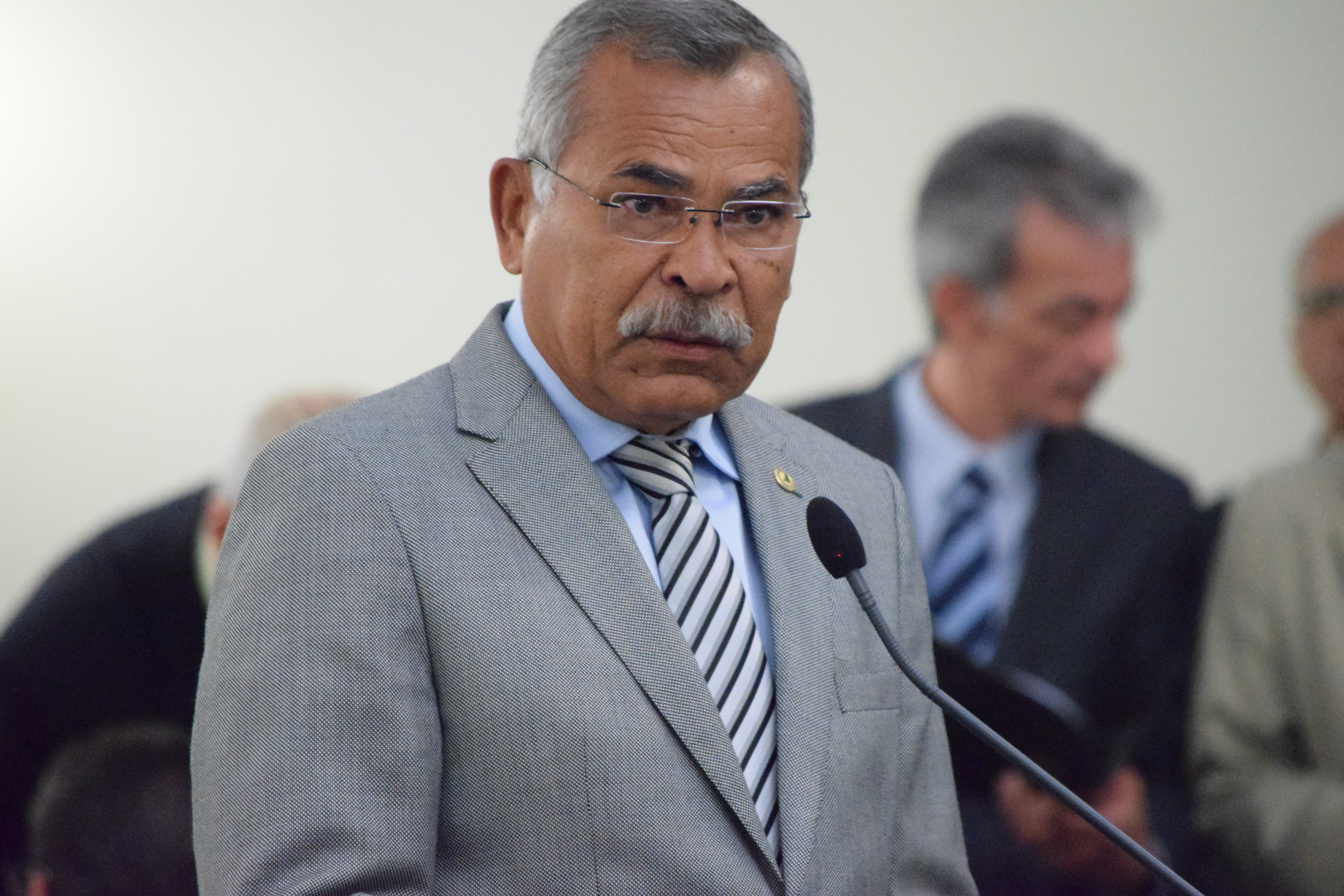 Tarcizo Freire parabeniza Detran pela implantação da CNH Digital