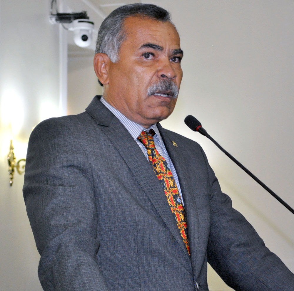 Tarcizo Freire solicita a revogação da obrigatoriedade de simuladores em autoescolas