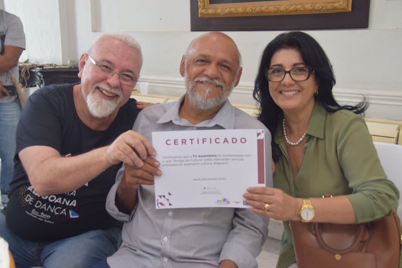 TV Assembleia recebe certificado de Amigo da Cultura