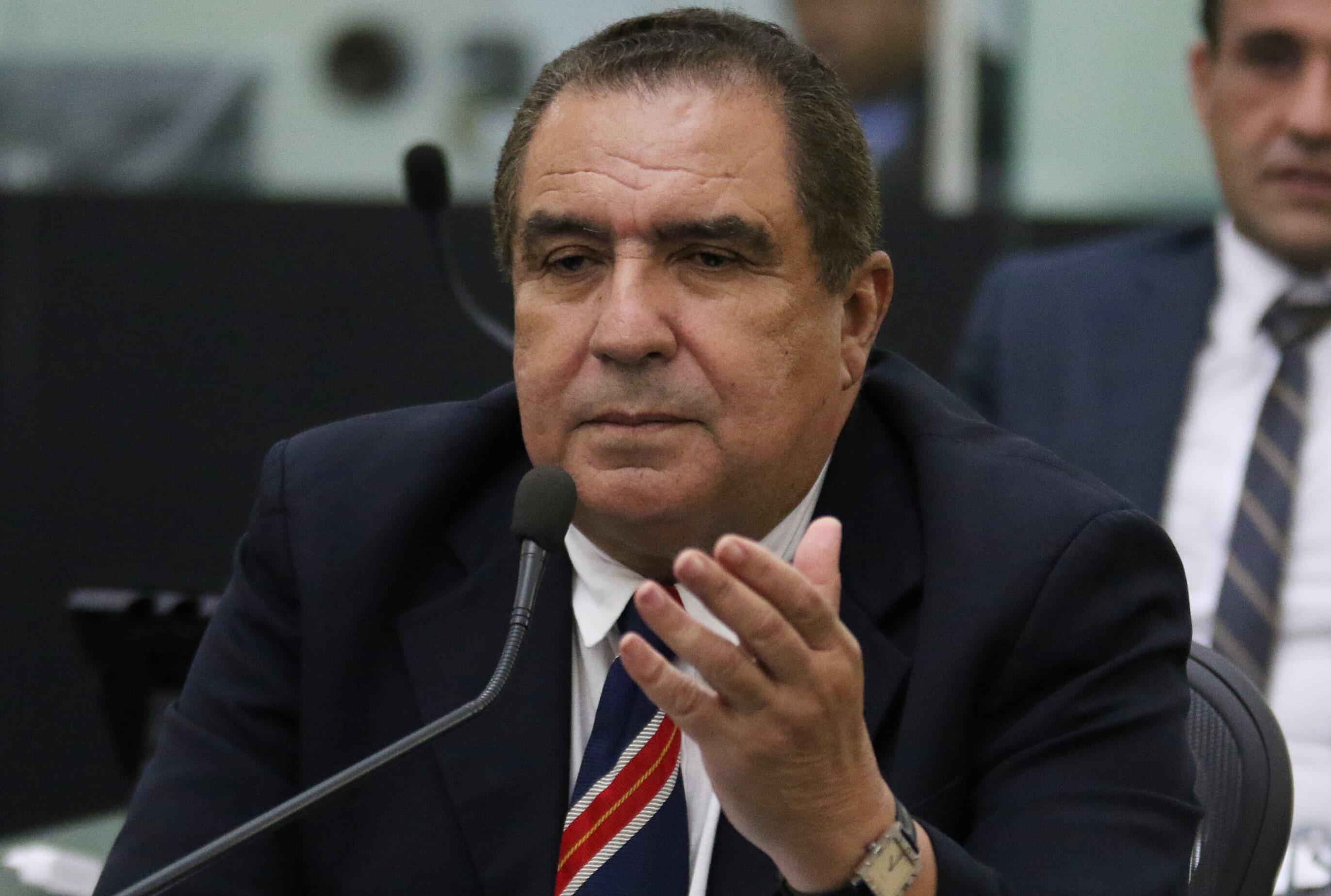 Aprovado em 1º turno projeto que institui o Selo de Responsabilidade Social para Empresas
